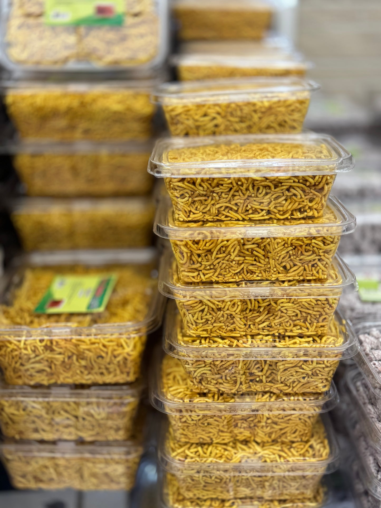 Simyan(crunchy Afghan snack 12.99/lb) سیمیان وطنی