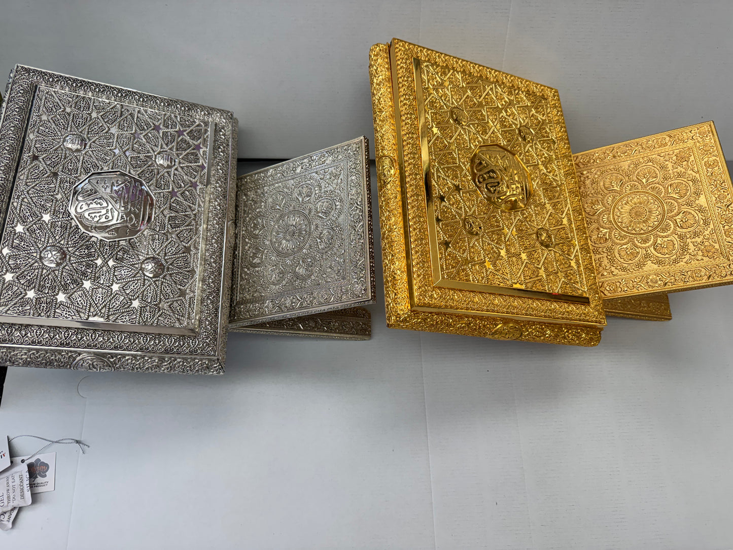 Silver Safa Quran Set with Decorative Stand