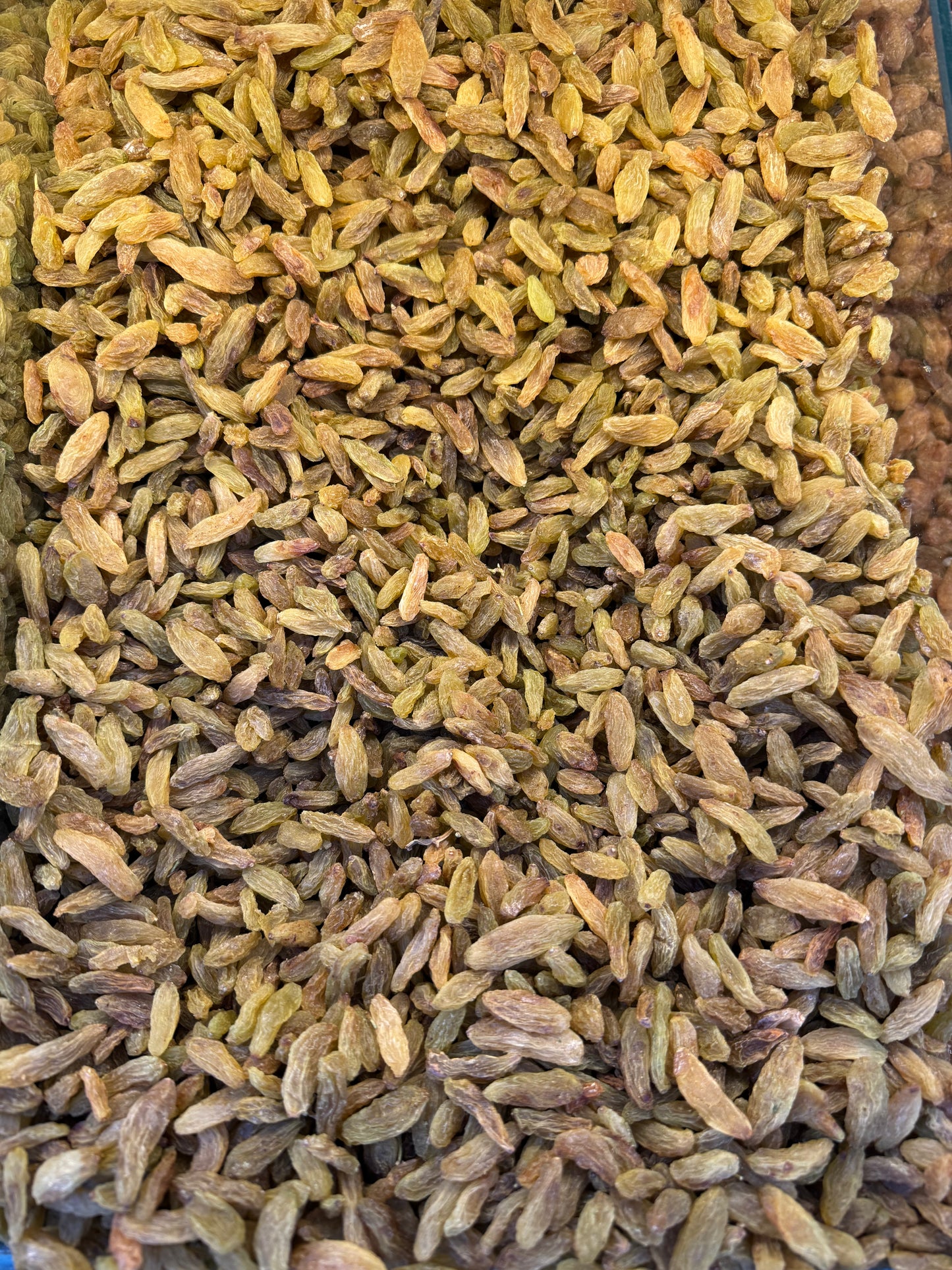 Shengalkhani Green Raisins (9.99/lb)