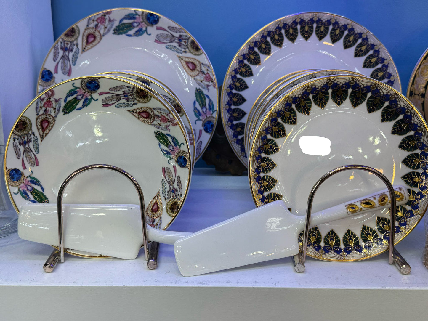 6-Piece Decorative Cake Plate Set with Server – Jewel & Leaf Designs