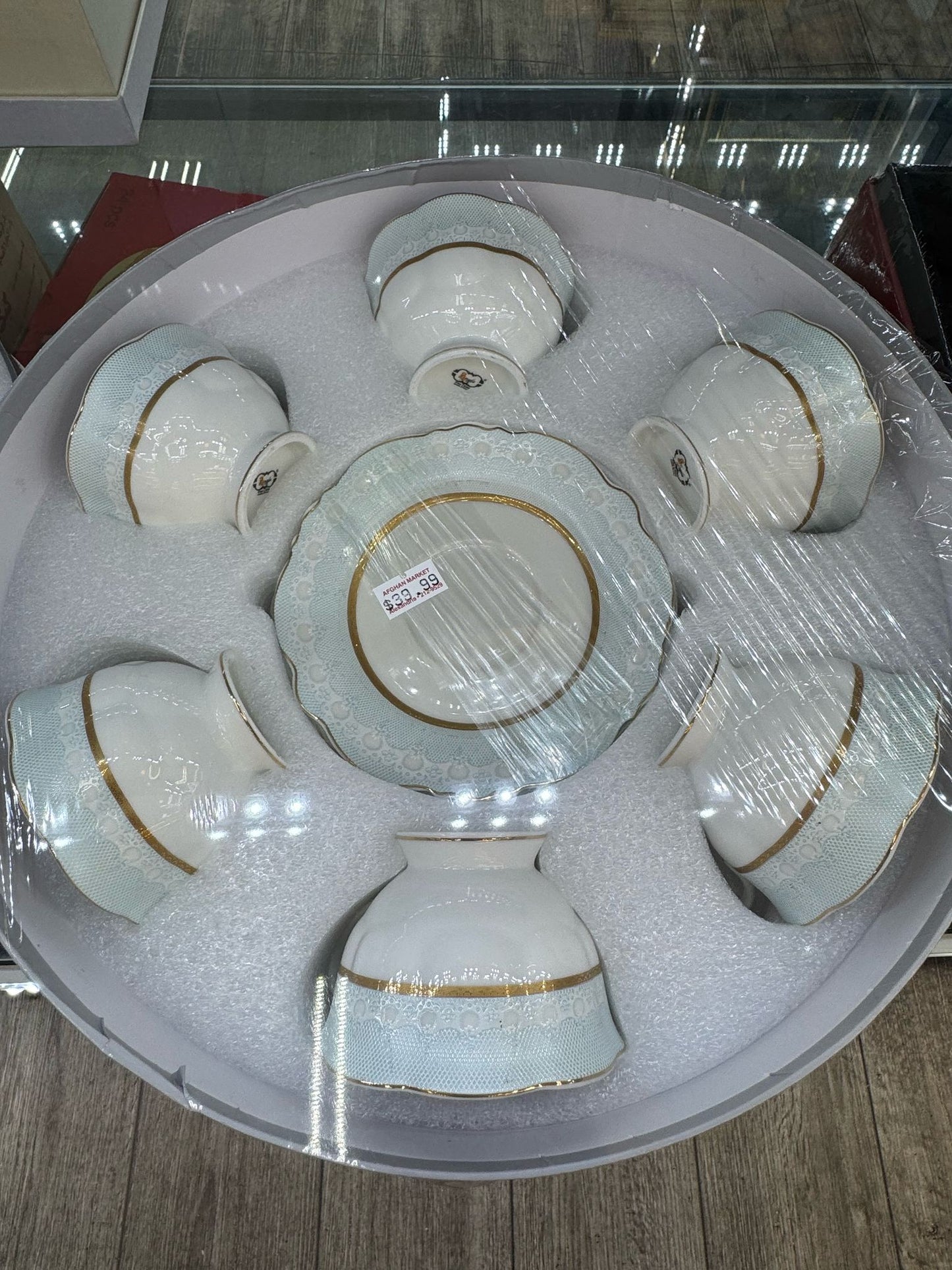 7-Piece Elegant Dessert Bowl Set with Matching Plate