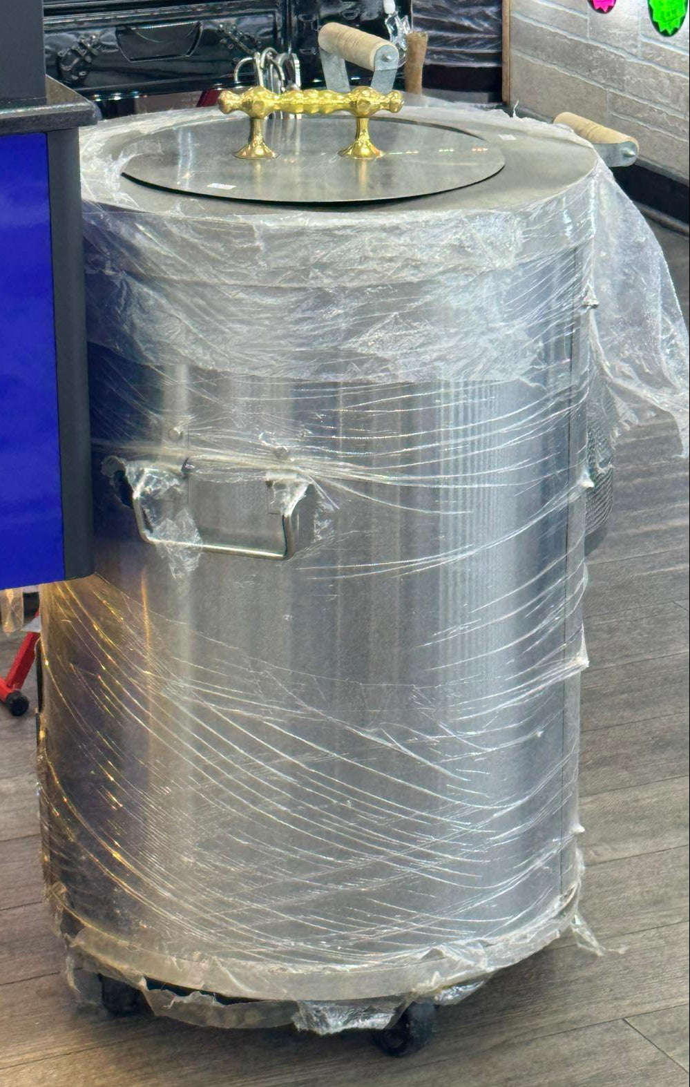 Commercial Stainless Steel Tandoor Oven with Brass Handle Lid
