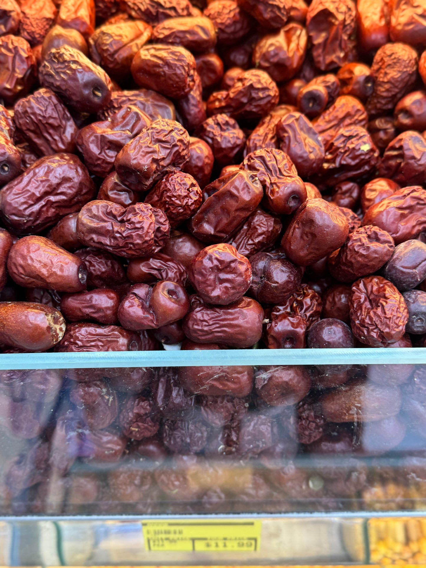 Naturally dried jujube (ANNAB عناب)
(17.99/lb)