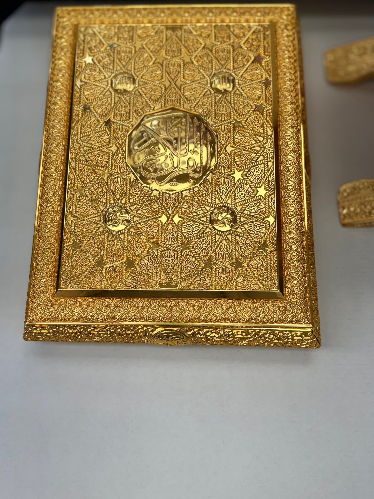 Royal Noor Gold Quran Set with Luxury Stand