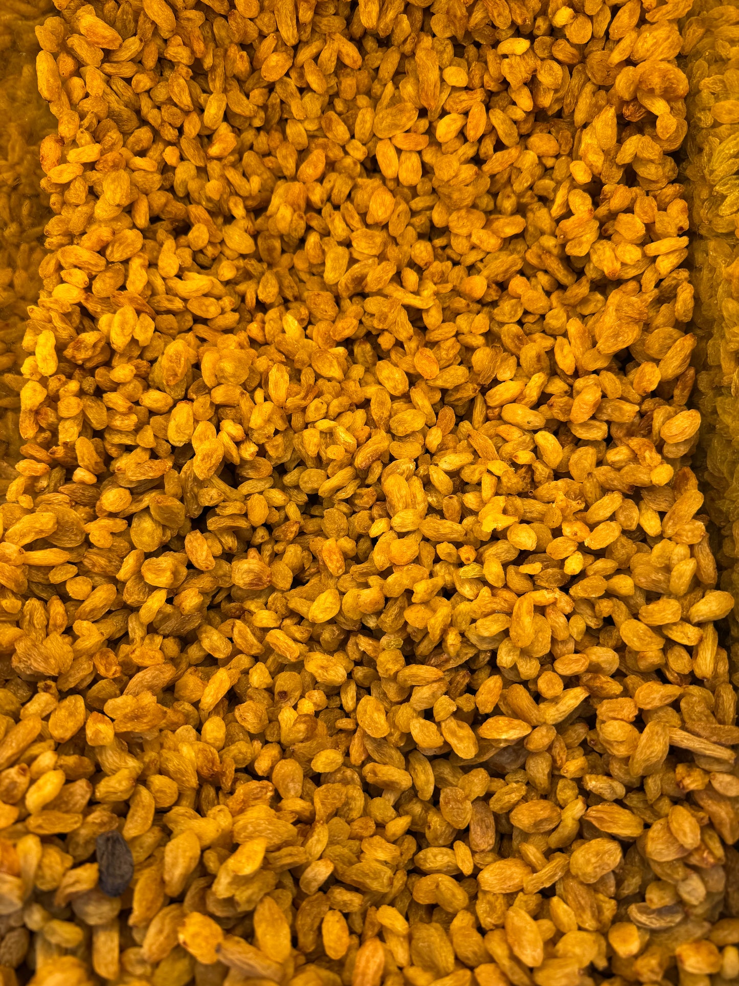 Green Raisins (8.99/lb)
