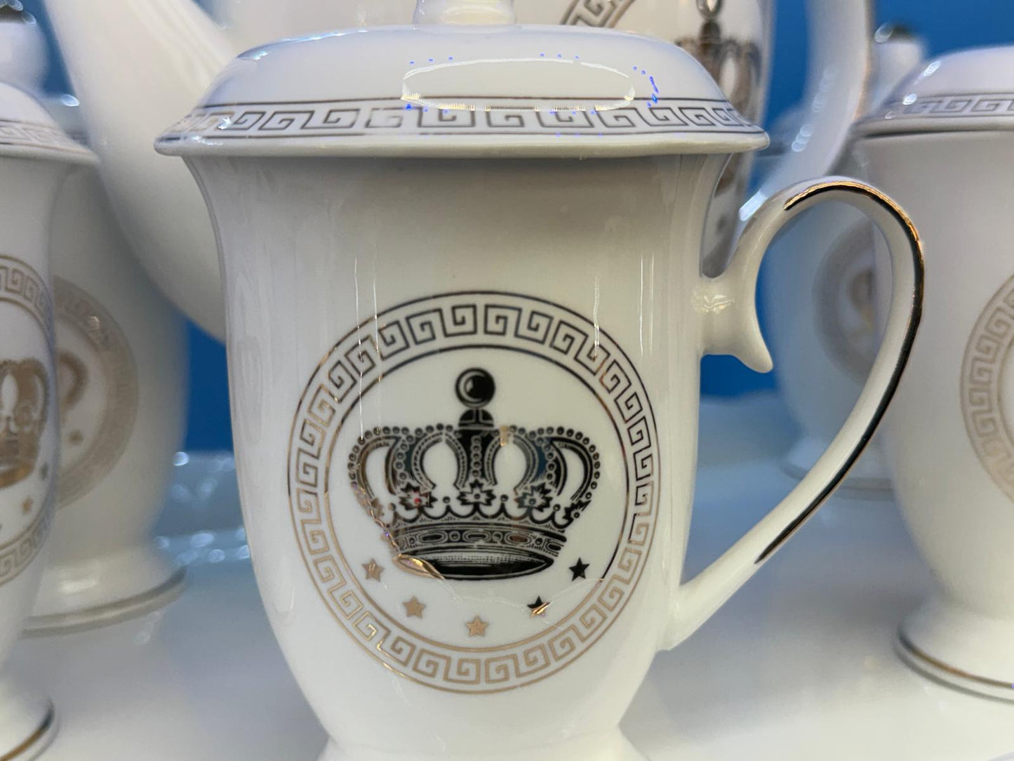 Royal Crown Porcelain Tea Set – 6 Piece Serving Set with Tray